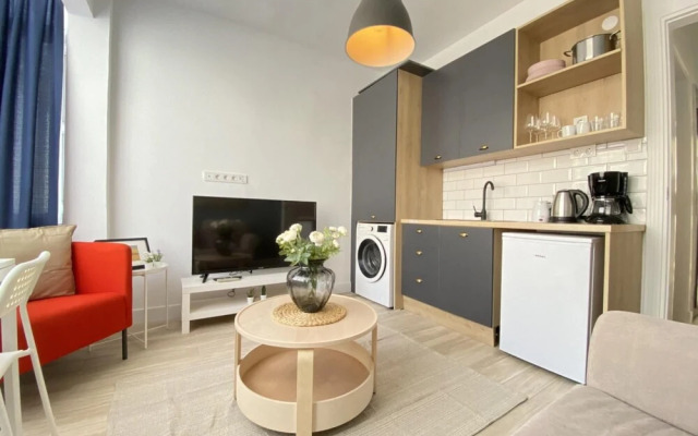 Central and Modern Flat in Cihangir