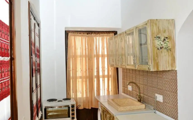 Meandros Suite in Old Town