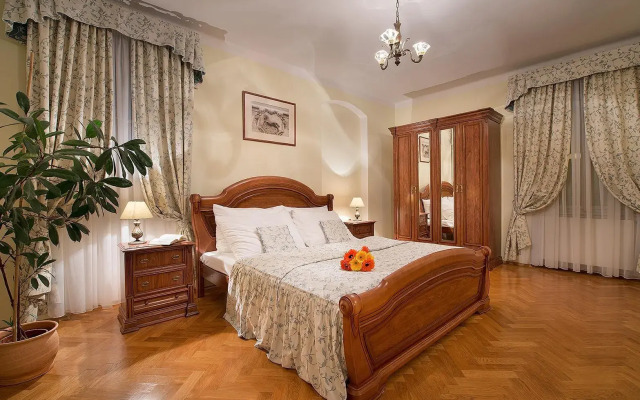 Boutique Hotel Constans