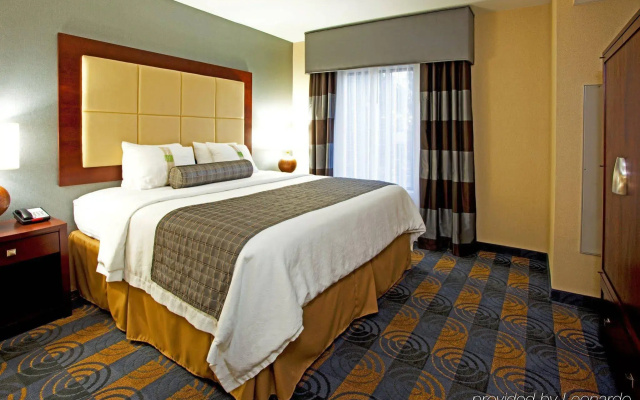 Holiday Inn Hotel & Suites Stockbridge / Atlanta I-75 by IHG