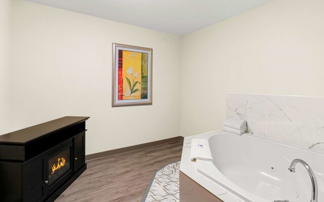 Comfort Suites Vacaville-Napa Valley Area