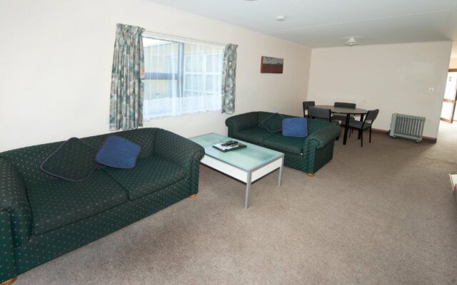 Golden Bay Motel