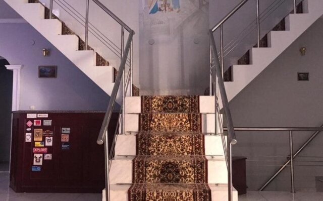 Zarina Hotel