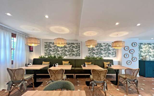 Soho Boutique Atalia