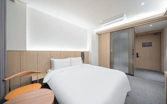 Hound Hotel DaeGu