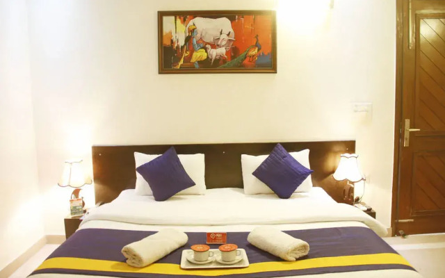 Oyo Rooms Noida City Centre 208