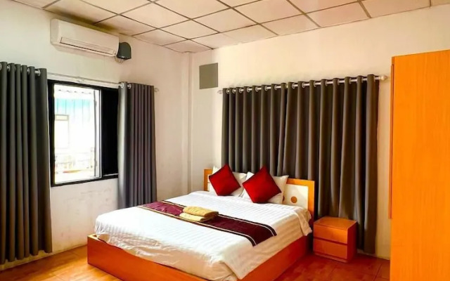 Apatuxay Vientiane Hotel & Apartment