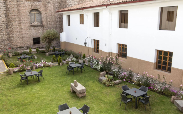 Hotel Monasterio San Pedro
