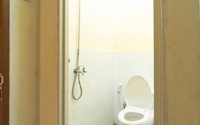 RedDoorz near CBD Ciledug