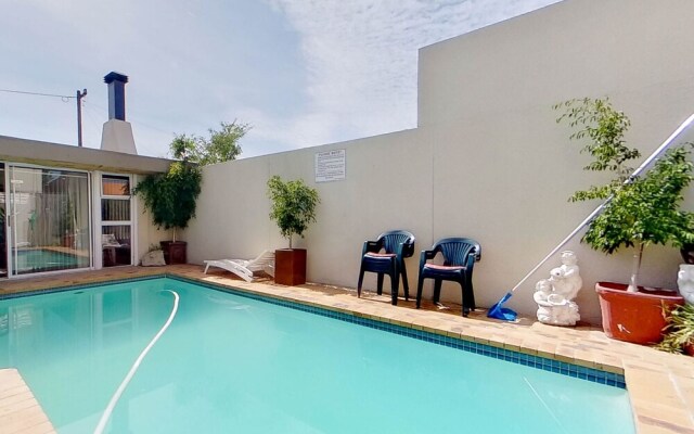 Executive Couples Suite Strand