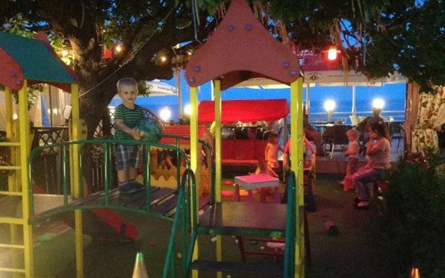 Gostevoj domik v Otrade