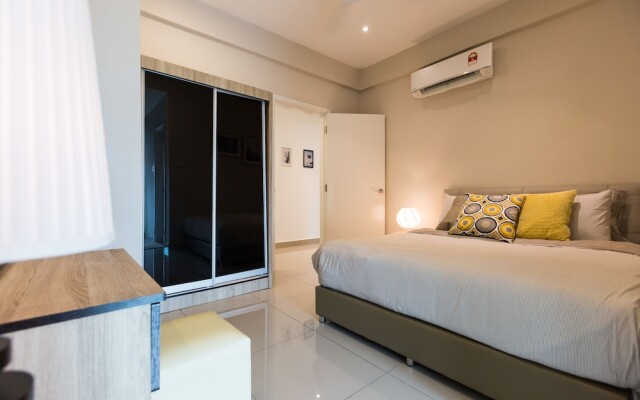 Spacious Seaview Suite