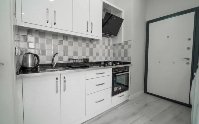 Charming and Central Flat Near Beach in Muratpasa