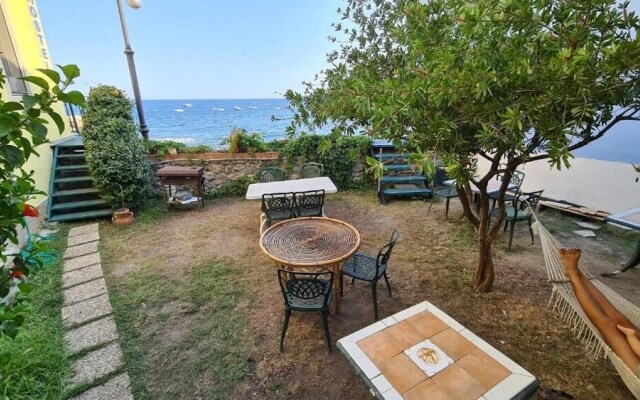 Homstel Beach - Taormina Hostel