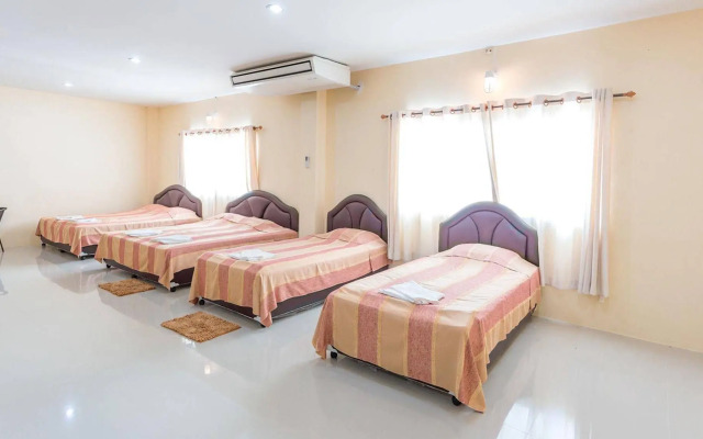 Phet Ngam Hotel