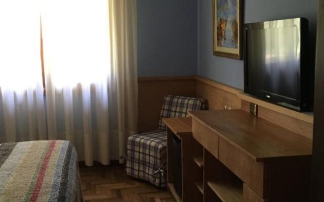 Los Nobles Hostal de Bosque