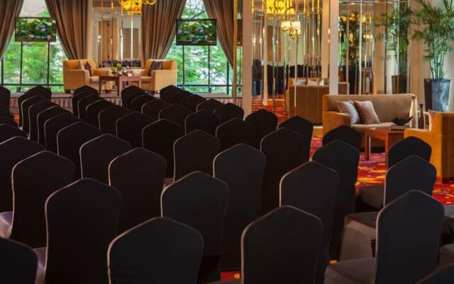 Renaissance Riverside Hotel Saigon