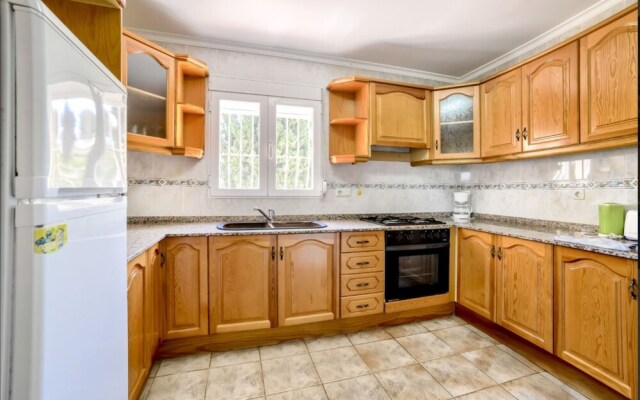 Villa - 5 Bedrooms - 107482