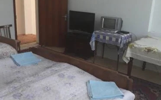Natela Guesthouse