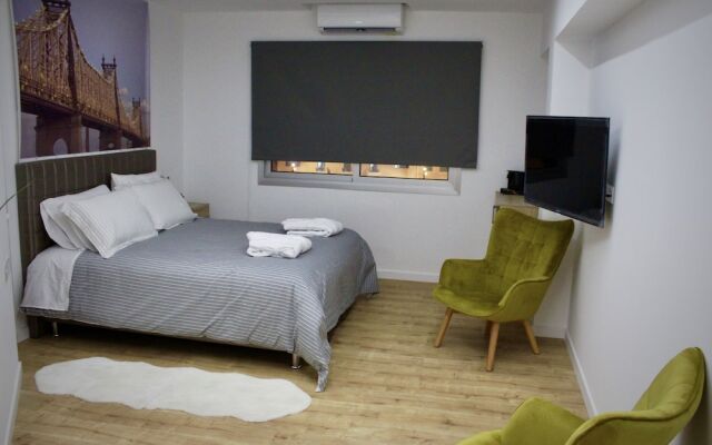 Purple Orange Luxury Suites