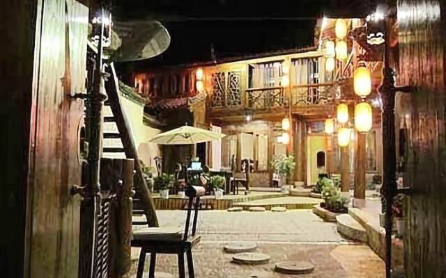 Lijiang on Road Mansion