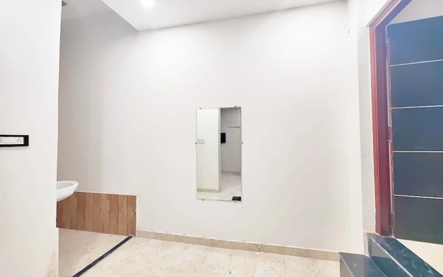 Hotel Ganges Place Varanasi with free AC