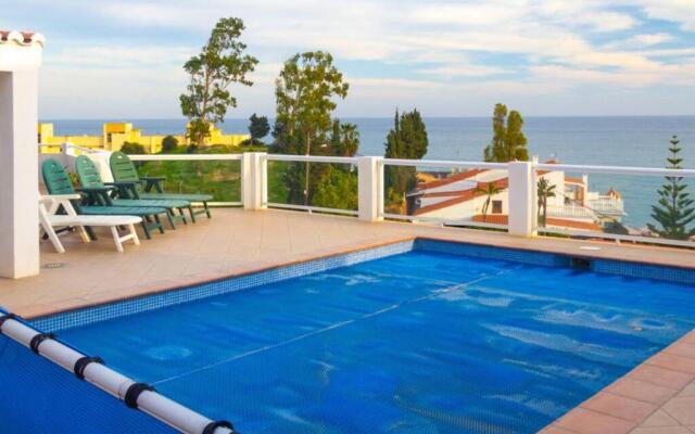 34-Spectacular villa with stunning views in Torreblanca, Fuengirola!