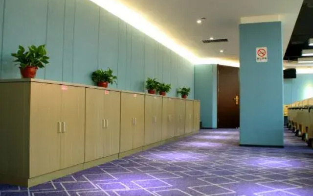 Zhengzhou Kelete Hotel (Yaozhuang Metro Station, Jinyu Industrial Zone)