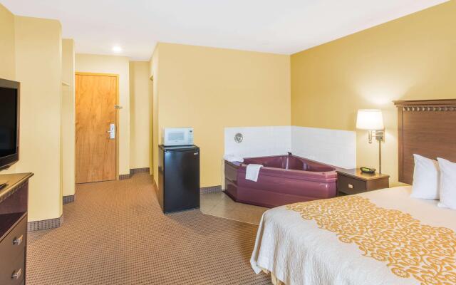 Days Inn by Wyndham Colchester Burlington