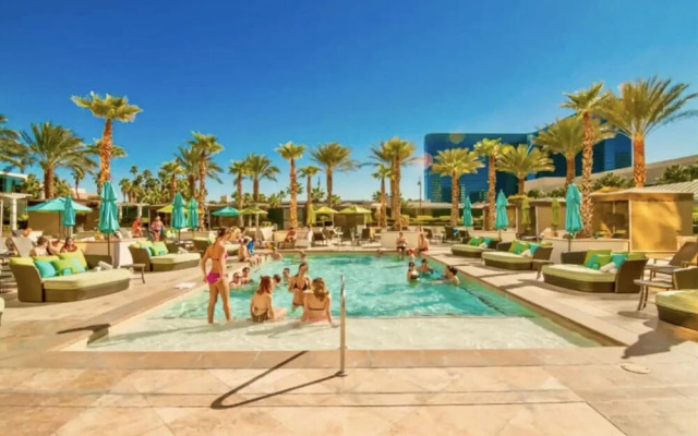 MGM Signature - VIP Vacation Suites