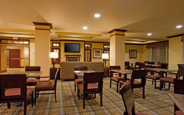 Holiday Inn Express & Suites Frazier Park by IHG
