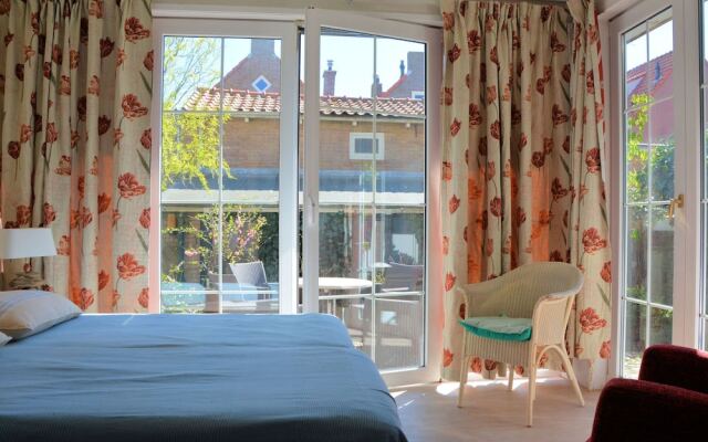 Authentic Jutters House on the Boulevard of Katwijk With sea View