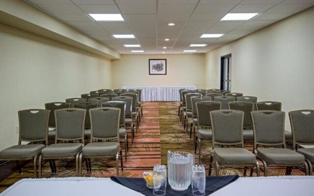 Quality Inn & Suites Regina Downtown