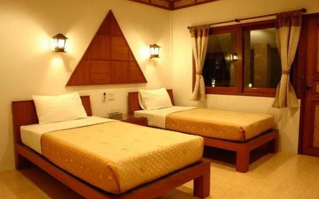 Uthai River Lake Resort