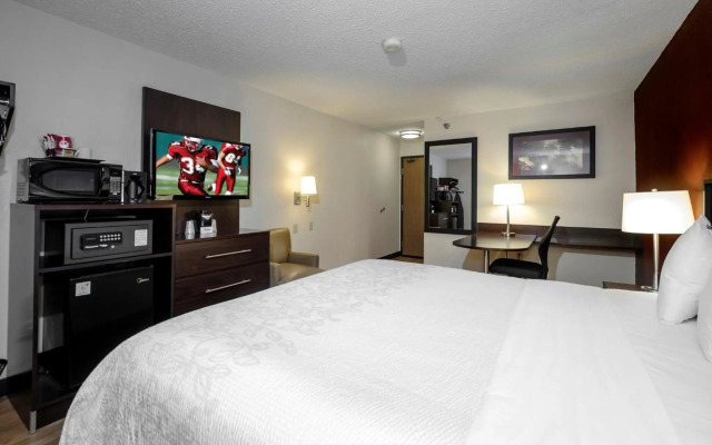 Red Roof Inn PLUS+ & Suites Malone