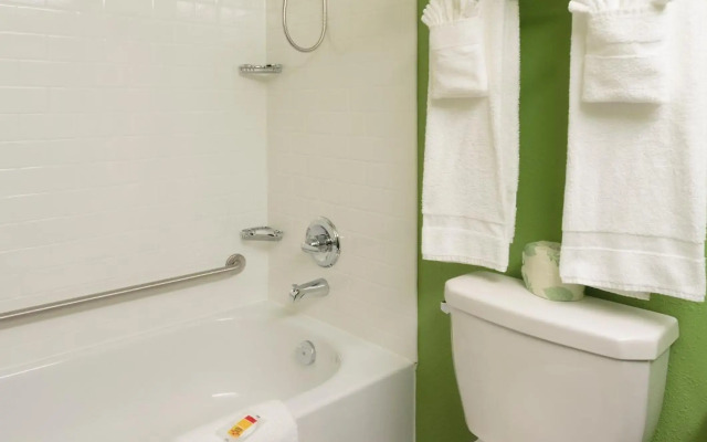 Econo Lodge Winnipeg South