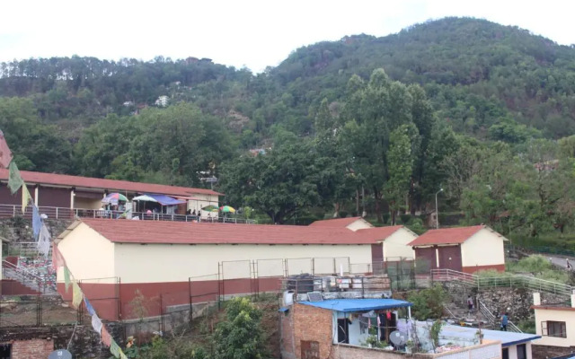 Universal Hotel & Lodge