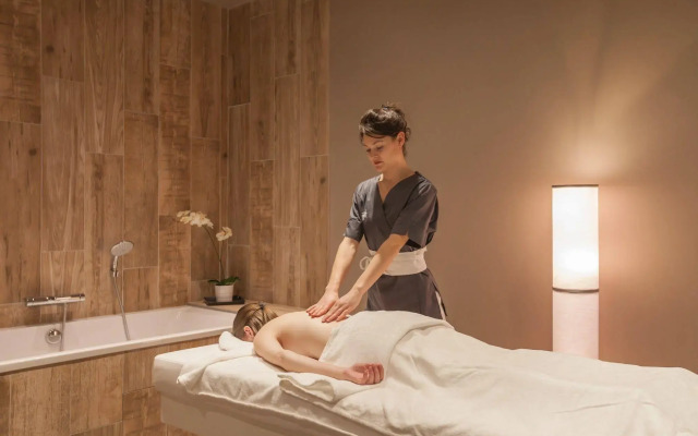 Royal Ours Blanc Boutique Hôtel & Spa