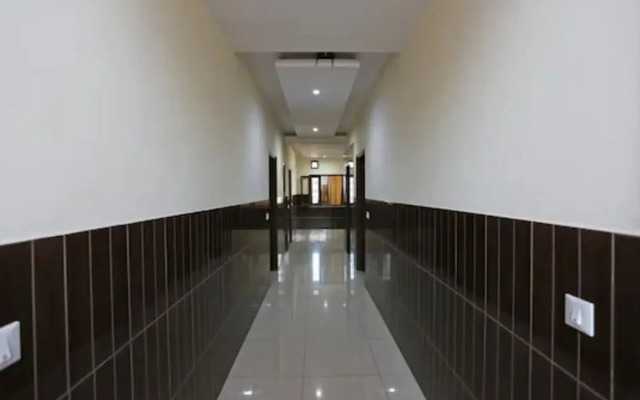 Goroomgo Hotel Vishnu Inn Dehradun