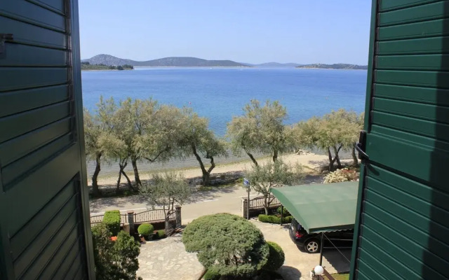 Zdenka - 10 m From the Beach - A1