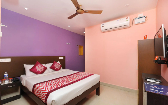 Oyo 6637 Hotel Bvn Grand