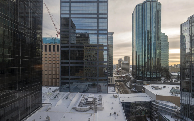 Sandman Signature Edmonton Downtown Hotel