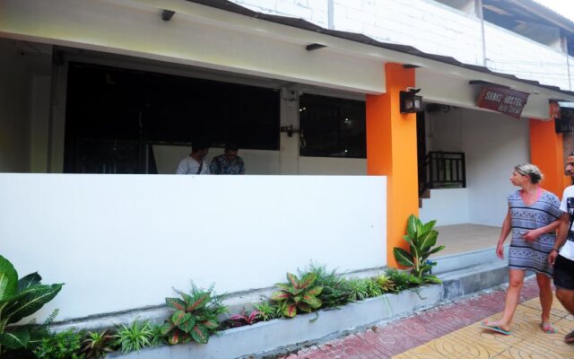 Voyagers Hostel
