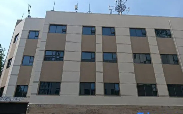 Waiting Hotel (Luoshan Road , Pudong New Area, Shanghai)