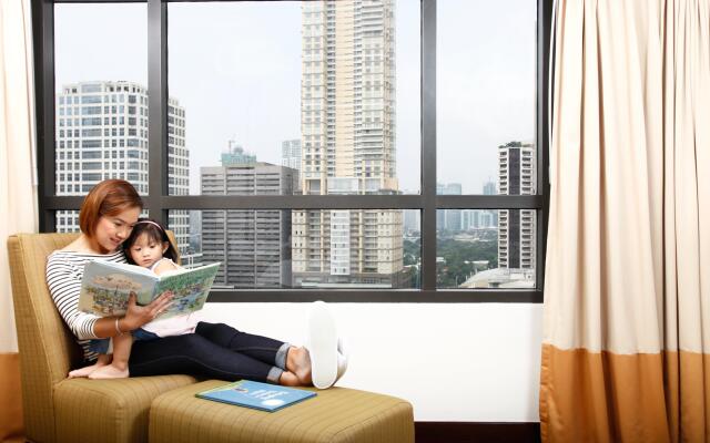 Holiday Inn & Suites Makati by IHG