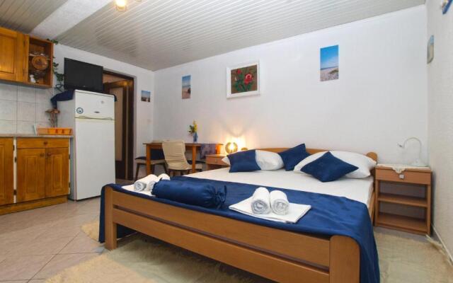 Apartment Lovre 1605
