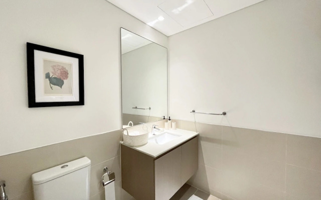 Dubai Hills Stunning & New - 1bedroom