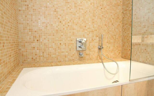 Private Apartments - Eiffel Tower - Champs de Mars