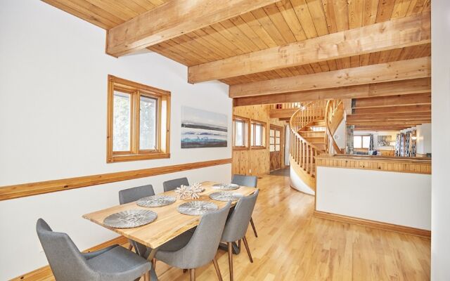 Grand Niagara Estate Lodge