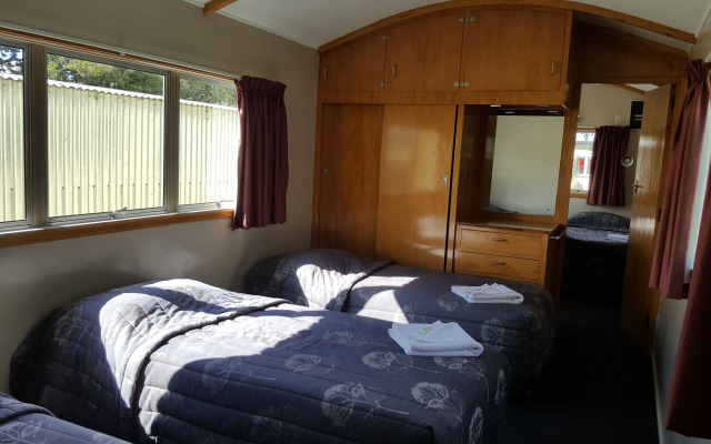 High Country Motel and Backpackers